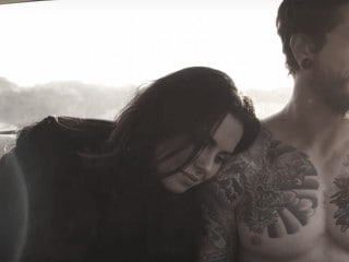 Смысл клипа Потап и Настя - Бумдиггибай