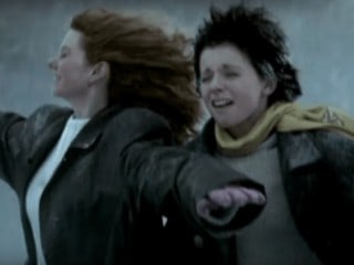 Смысл песни Тату - Нас не догонят