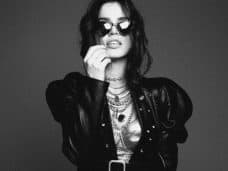 Life - Zivert текст песни и перевод припева